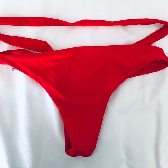 Zaful Red Sporty Sex Bikini - Picture 4 of 4